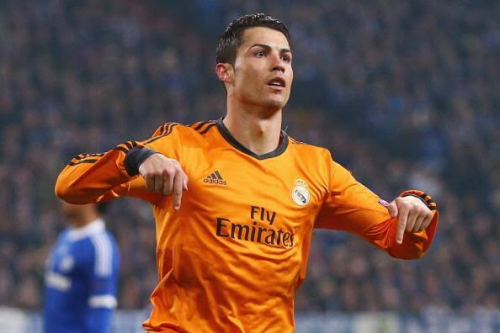 Cristiano Ronaldo celebrates against Schalke 04