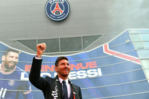Football Transfer Explained: Rules, Terminologies, Transfer Window & How Deals Work: Lionel Messi signed for PSG in 2021