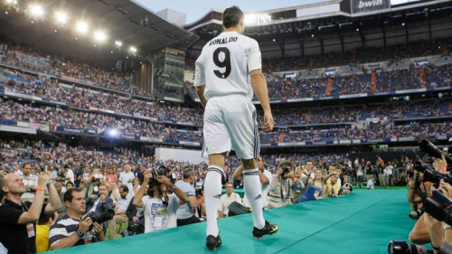 World Transfer Record Explained: History of The Last 10 Biggest Deals That Broke The Transfer Market: Cristiano Ronaldo surpassed Kaka's world record transfer in the same summer, 2009
