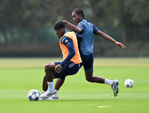 Noni Madueke | Will He Start And What Does That Mean For Arsenal Transfer: Noni Madueke and Marli Salmon in Arsenal training 