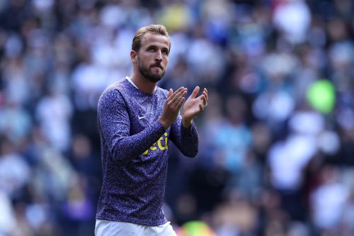 10 players who said goodbyes but ended up staying — from Gerrard to Griezmann, discover how failed transfers kept stars at their clubs against all odds.
