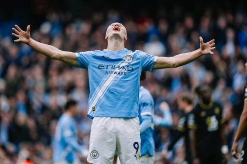 Premier League Round 6 Recap | Palace, Arsenal, and Sunderland Rise, Giants Fall: Erling Haaland celebrates against Burnley 