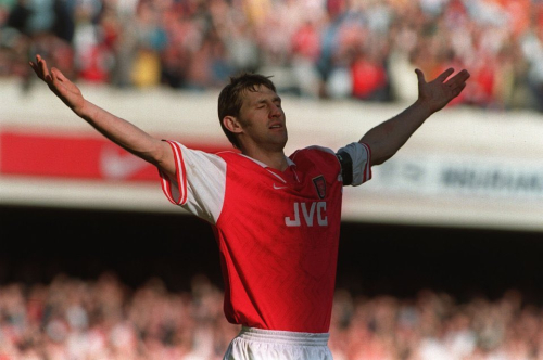 Discover the 10 highest-scoring Arsenal defenders in Premier League history, from Laurent Koscielny’s record 22 goals to Gabriel Magalhães’ rapid rise. Explore how iconic names like Tony Adams, Thomas Vermaelen, and Ashley Cole made their mark at both ends of the pitch.