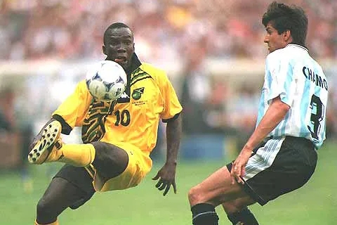 Uncover the shocking stories behind the top 10 fastest red cards in football history, from an immediate post-kick-off punch to an involuntary expletive and a dismissal before play even restarted. Read how players like Keith Gillespie (0 seconds), Lee Todd (2 seconds), and Giuseppe Lorenzo (10 seconds) earned infamous records for the quickest send-offs.