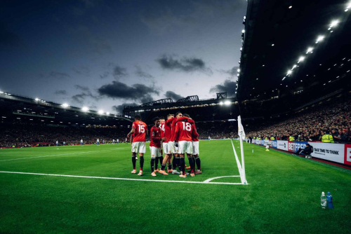 Premier League shockwaves as Chelsea, Liverpool, and Man City all lose on the same Matchday for the first time since 2016. Arsenal pull clear at the top after a win over Palace, while newcomers Sunderland, Leeds, and Burnley secure a historic treble of victories. Read the full Round 9 review, including Man United's redemption, Liverpool's fourth straight defeat, and the top-five shake-up.