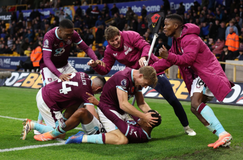 Premier League shockwaves as Chelsea, Liverpool, and Man City all lose on the same Matchday for the first time since 2016. Arsenal pull clear at the top after a win over Palace, while newcomers Sunderland, Leeds, and Burnley secure a historic treble of victories. Read the full Round 9 review, including Man United's redemption, Liverpool's fourth straight defeat, and the top-five shake-up.