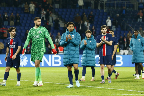 A thrilling weekend of European football beckons as top clubs clash across the Premier League, Serie A, LaLiga, Bundesliga, and Ligue 1. From Tottenham vs Chelsea to Bayern vs Leverkusen and Liverpool’s fightback hopes, dive into the standout fixtures, key storylines, and bold match predictions shaping the season’s narrative.