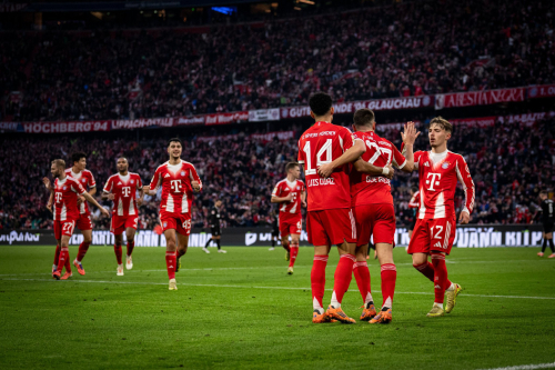 Europe round-up: Premier League misfits thrive as Serie A table gets a makeover 