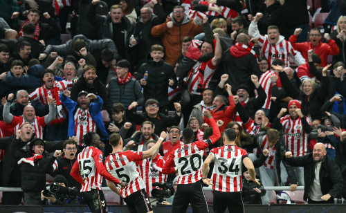 Premier League recap: Henderson milestone as Wolves help Arsenal break jinx