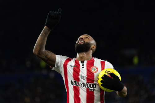 Arsenal extends their lead to six points in a thrilling Premier League Week 20! Highlights include Manchester City’s slip-up against managerless Chelsea, Liverpool’s late heartbreak at Fulham, and Wolves’ stunning first win of the season. Get the full roundup of all 10 games, from Igor Thiago’s hat-trick to Aston Villa’s home dominance.