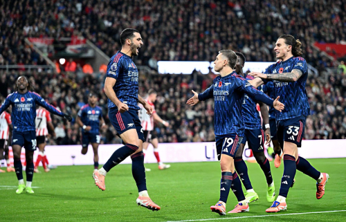 Slot vs. Guardiola at Anfield, Carrick’s Spurs Test, and Le Classique Drama