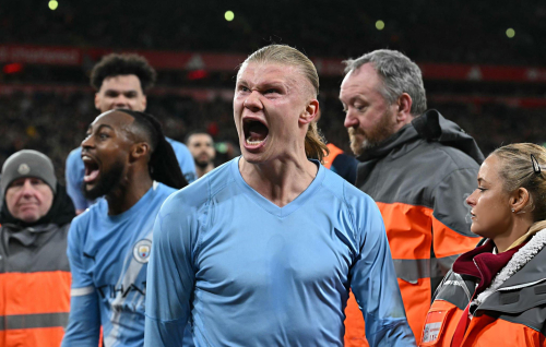 Highlights of the weekend: Table toppers win as European and relegation races heat up