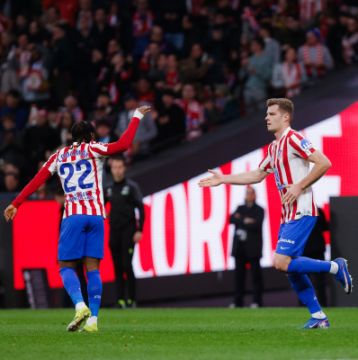 A high-octane weekend in Europe’s top five leagues saw Barcelona and PSG reclaim their leads in LaLiga and Ligue 1. Inter Milan surged 10 points clear in Serie A, while Arsenal dominated the North London derby. Plus, Harry Kane inspires Bayern Munich as the 2026 title races reach a fever pitch.