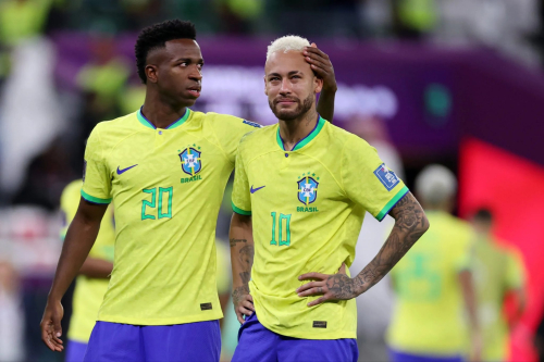 Should Neymar Jr. go to the World Cup with Brazil?